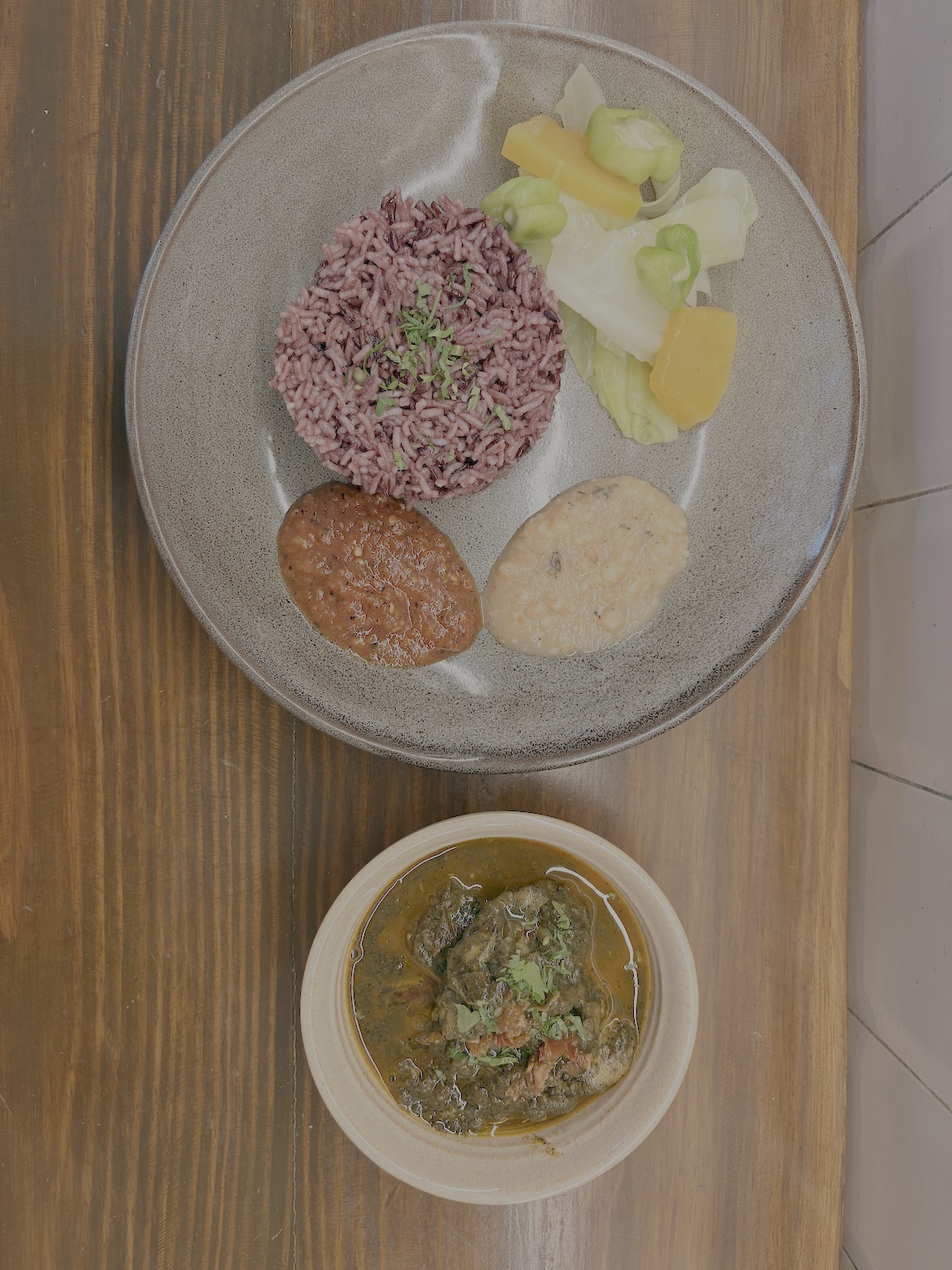 Naga Rice bowl - Chicken Black sesame