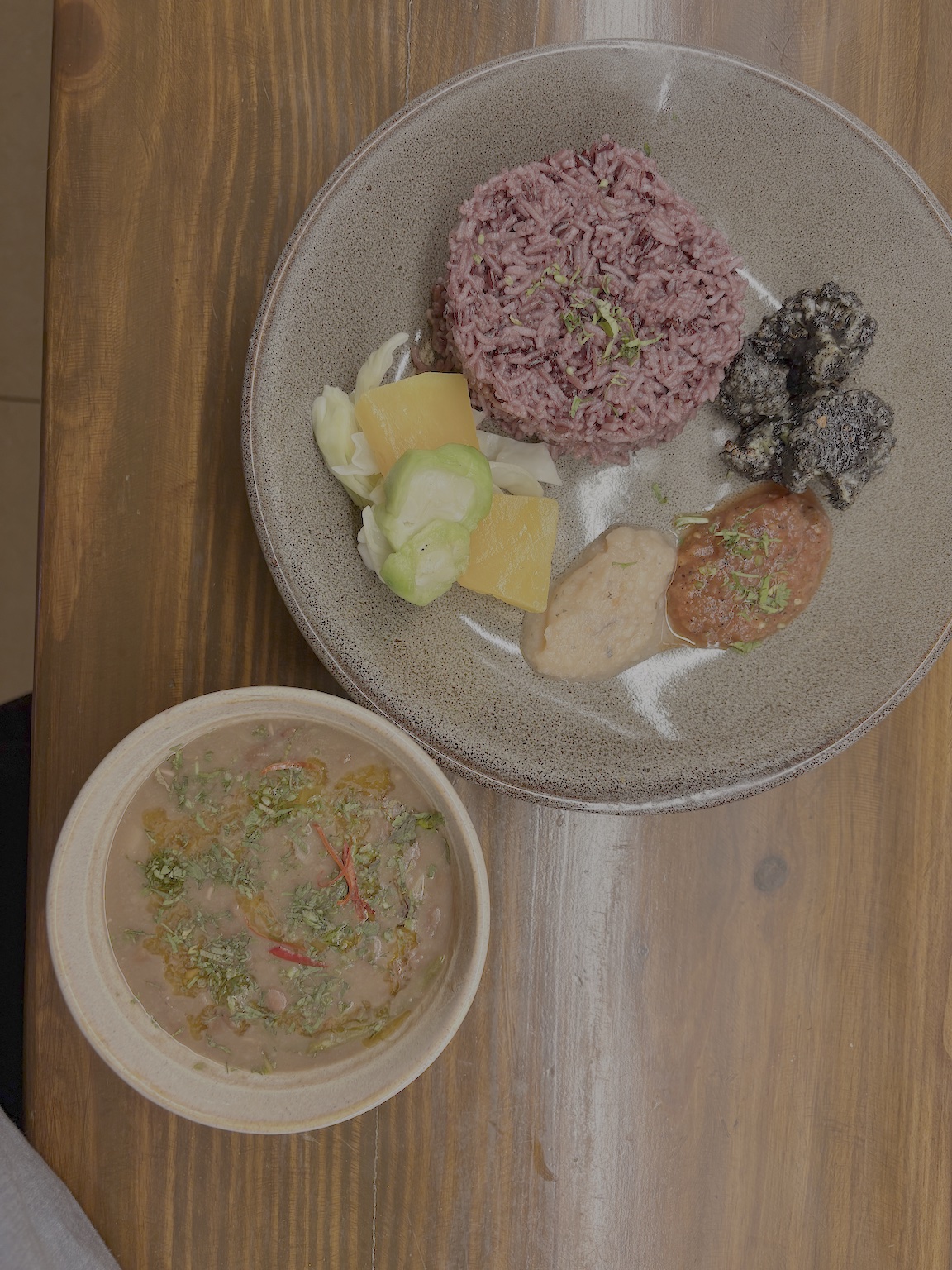 Naga Rice bowl - Kholar and cauliflower