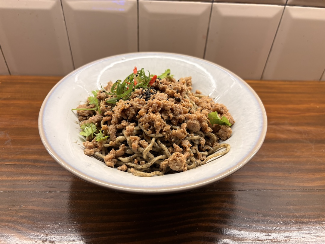 Black sesame cold noodles 